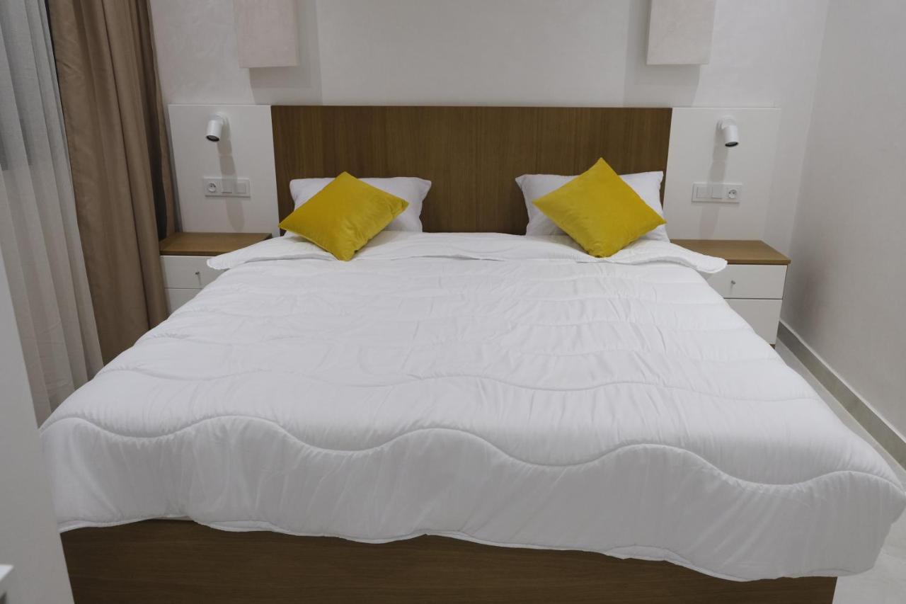 Jannat Apartment *